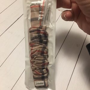 Scrunching watch band 20mm